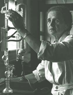 Dr. Anna Weizmann in her lab. Photo: Wallace Litwin
